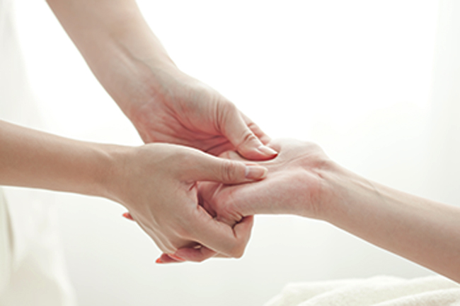 Лечение перелома кисти и как делать реабилитационный массаж самостоятельно 3 разработка кисти после перелома